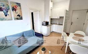 Delta Del Sur Apartamentos - Cerca De Tren, Restaurantes, Tiendas - Playa A 8 Min Caminando